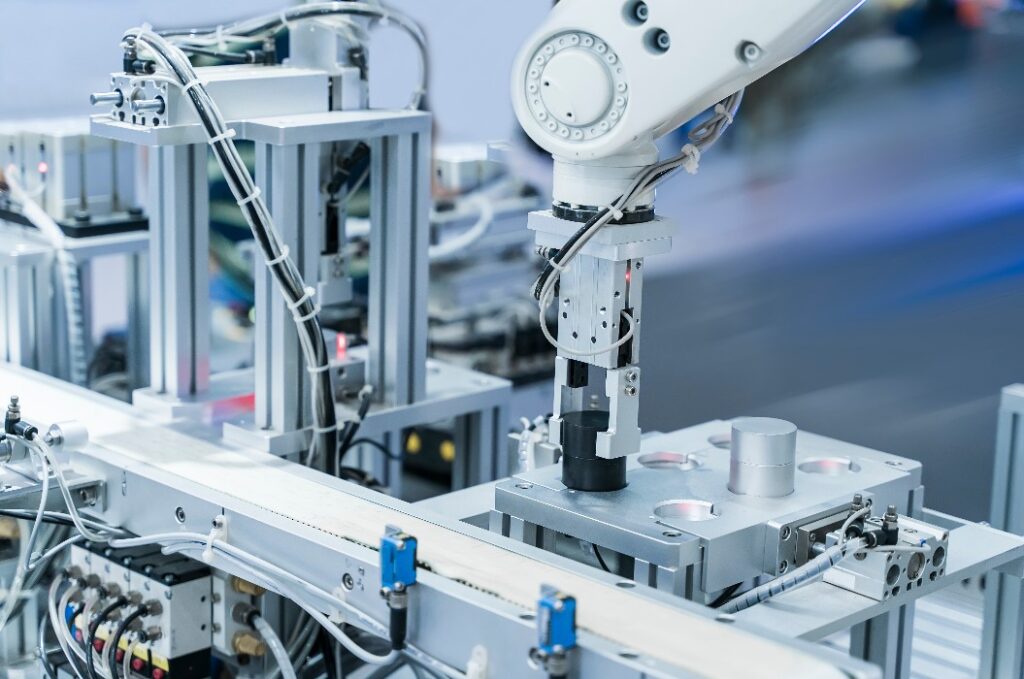 Automatische Werkzeugmaschine in der industriellen Fertigung, Smart f